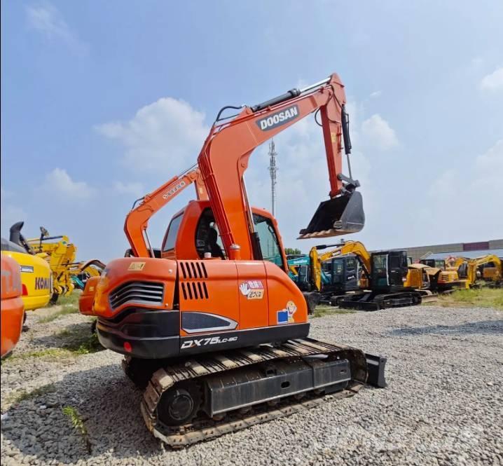 Doosan DX75-9C Midi excavators  7t - 12t