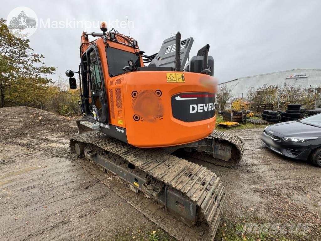 Develon DX 235 LCR Crawler excavators