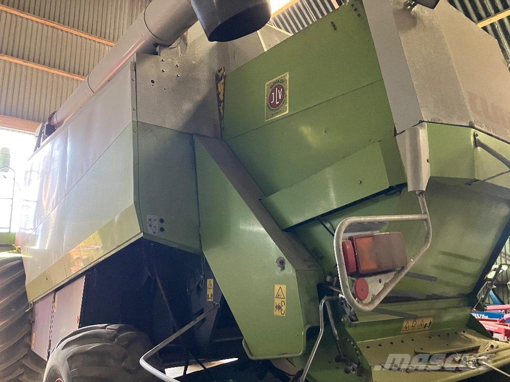 CLAAS Lexion 405 Combine harvesters