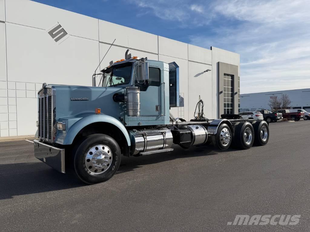 Kenworth W 900 B Tractor Units