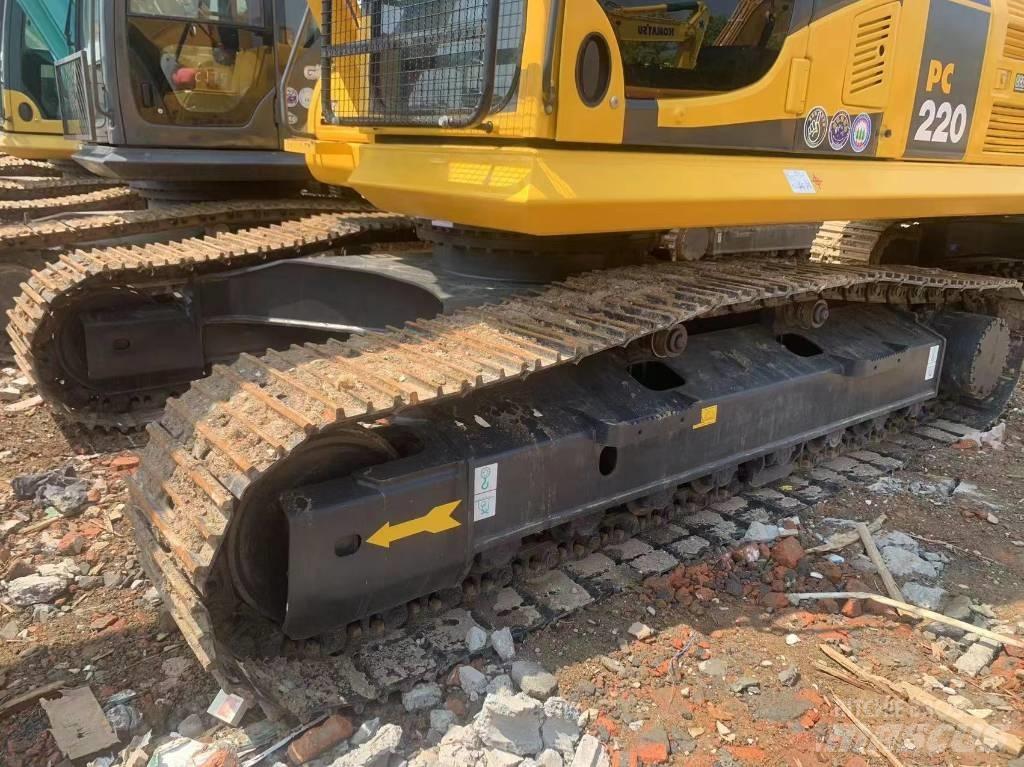 Komatsu PC 200-8 Midi excavators  7t - 12t
