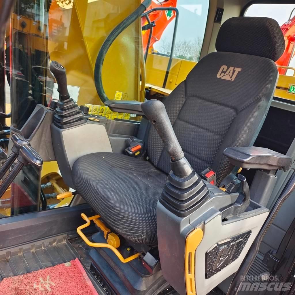 CAT 320GC Crawler excavators