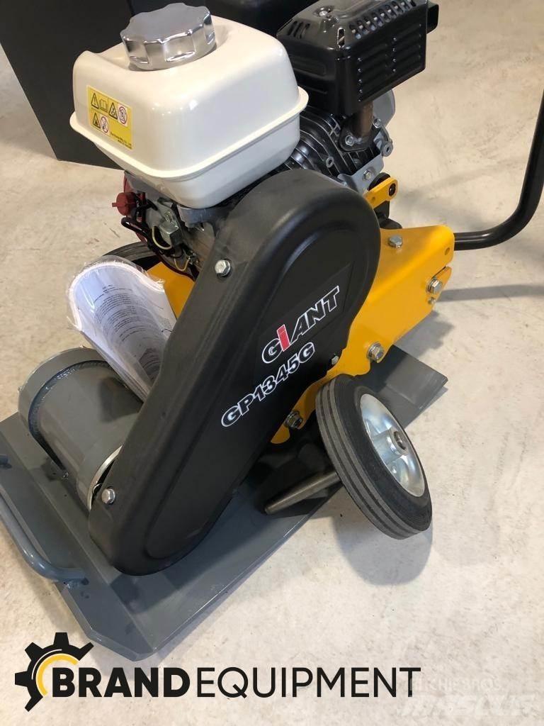 GiANT GP1345G Plate compactors