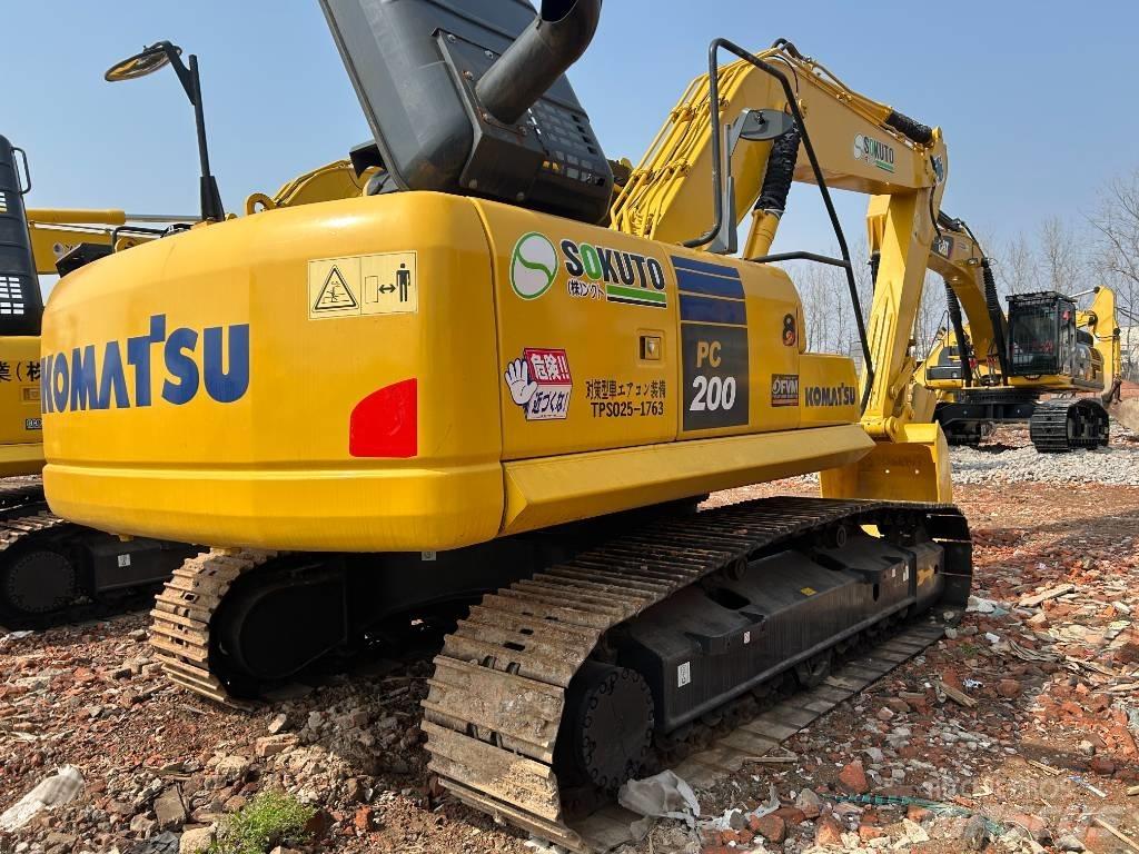 Komatsu PC 200-8 Crawler excavators
