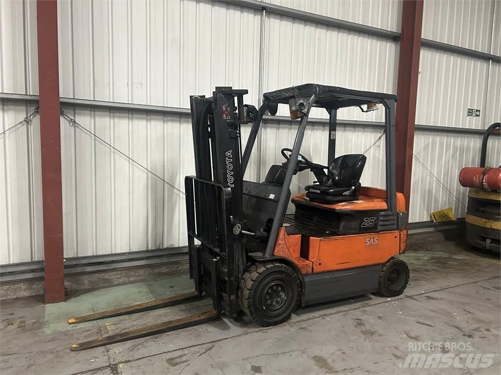 Toyota 7FBMF25 Electric forklift trucks