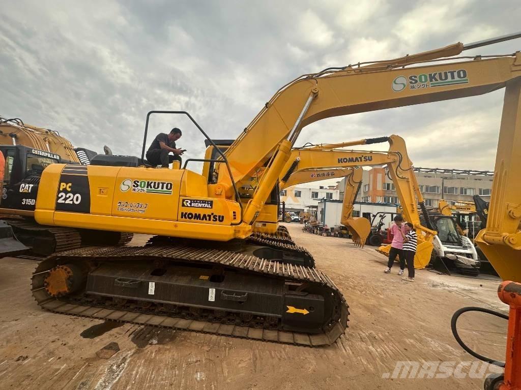 Komatsu PC 220-8 Crawler excavators
