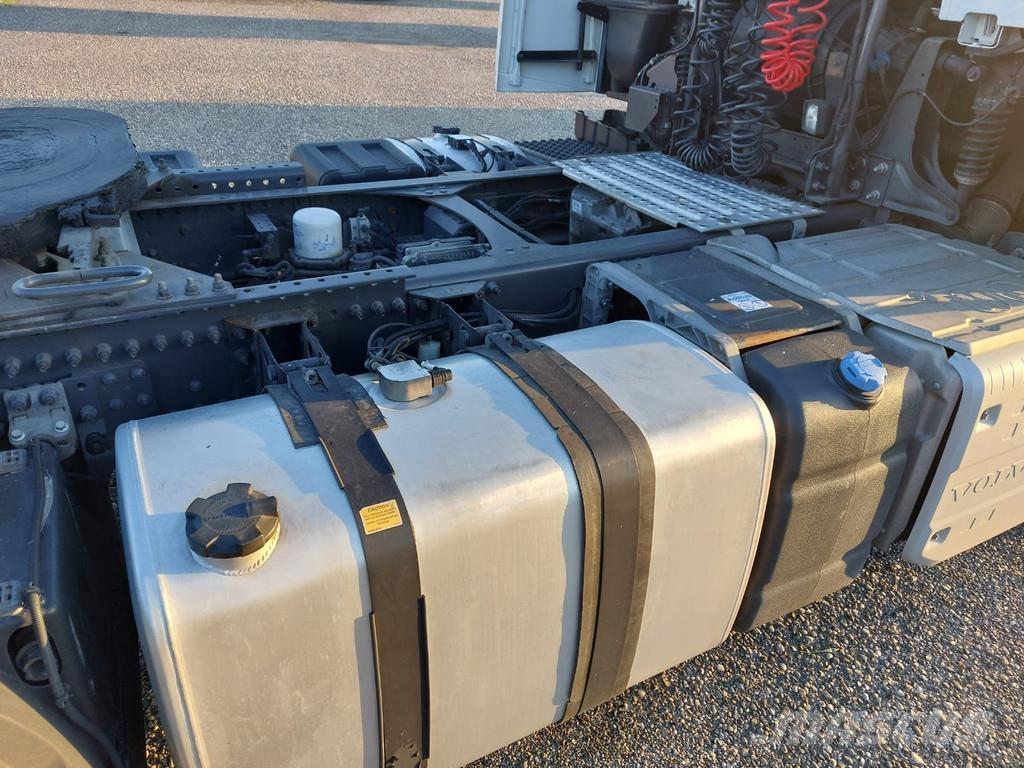 Volvo FH Tractor Units