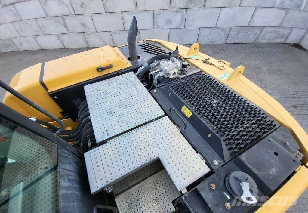 CAT M313 D Wheeled excavators