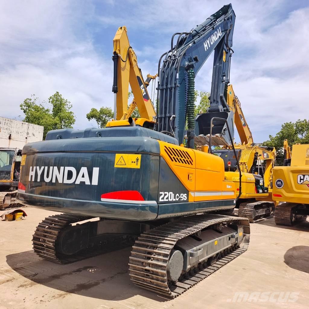 Hyundai 220LC-9S Crawler excavators
