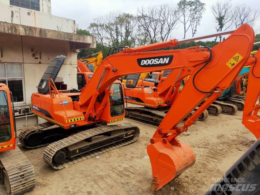 Doosan DH220LC-7 Crawler excavators