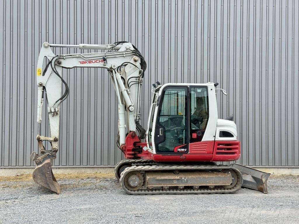 Takeuchi TB 290 Midi excavators  7t - 12t