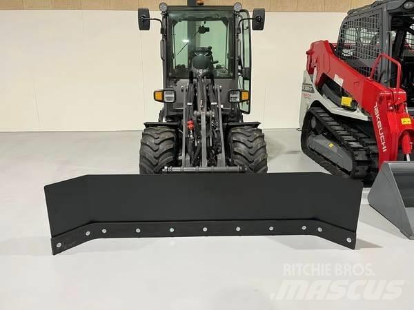  cp skrabeblad Compact tractor attachments