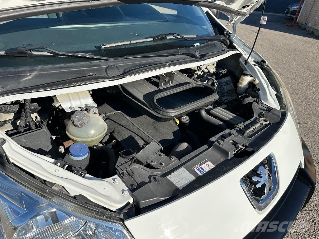 Peugeot Expert Temperature controlled trucks