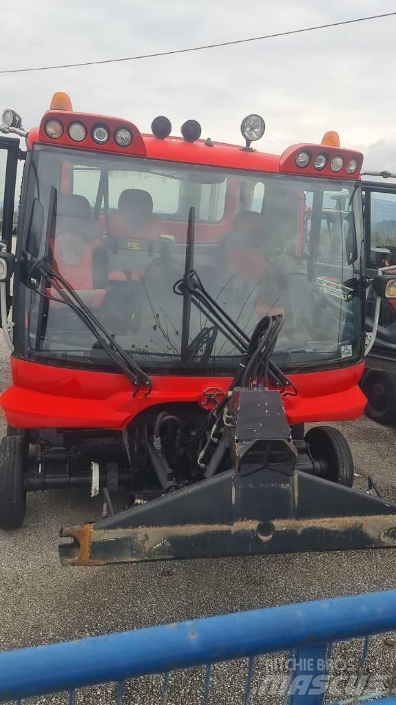  PistenBully  600 Snow groomers
