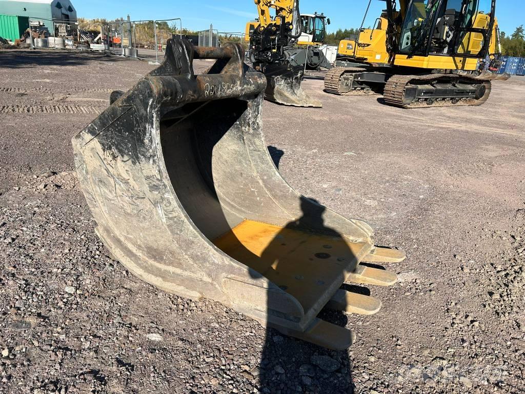 CAT 325 Crawler excavators