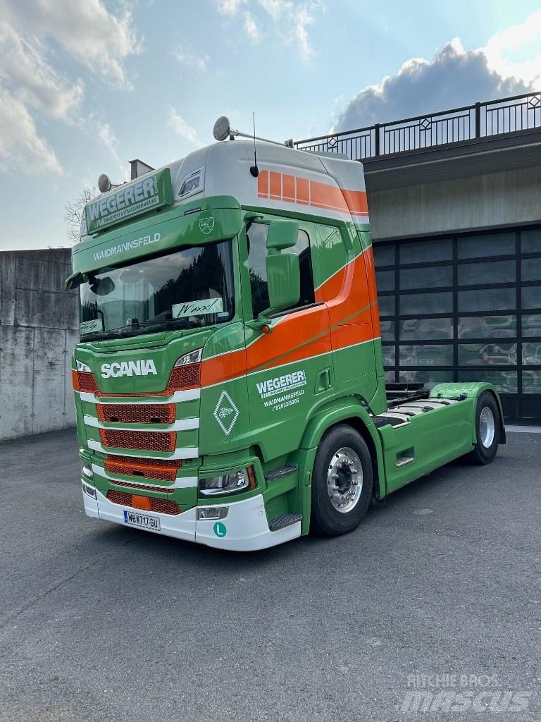 Scania R450 Tractor Units