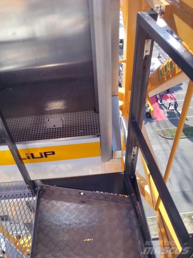 Liebherr LiUp 200 Hoists, winches and material elevators