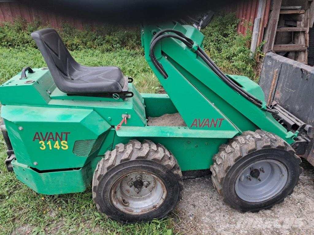 Avant 314 Skid steer loaders