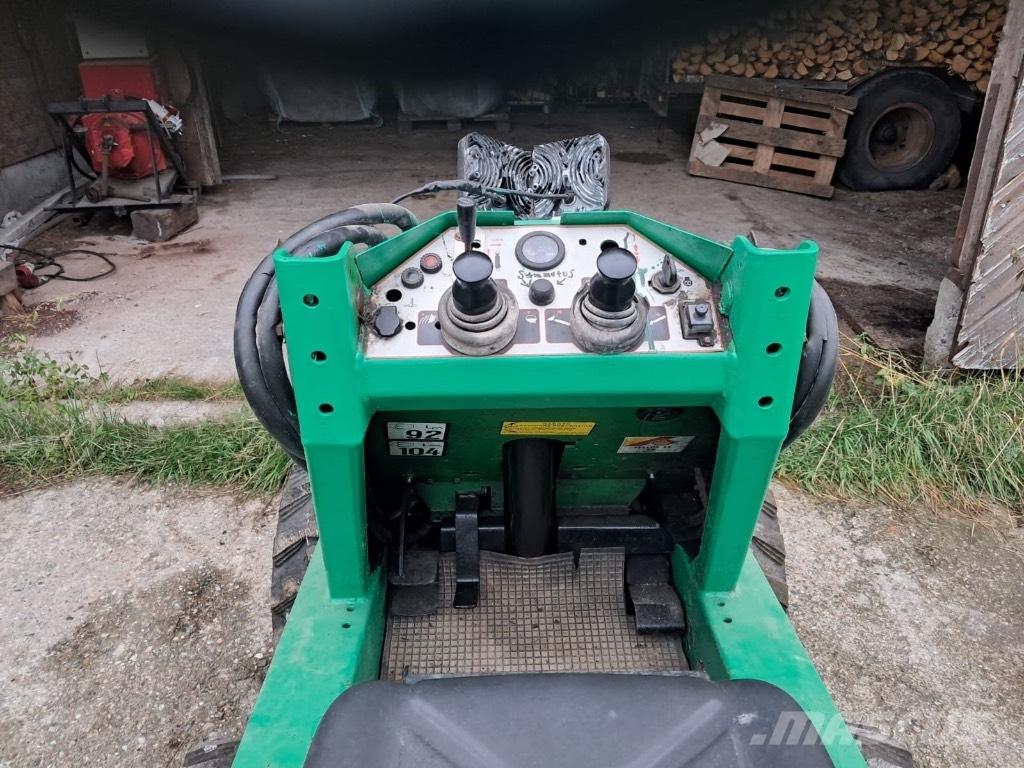 Avant 314 Skid steer loaders