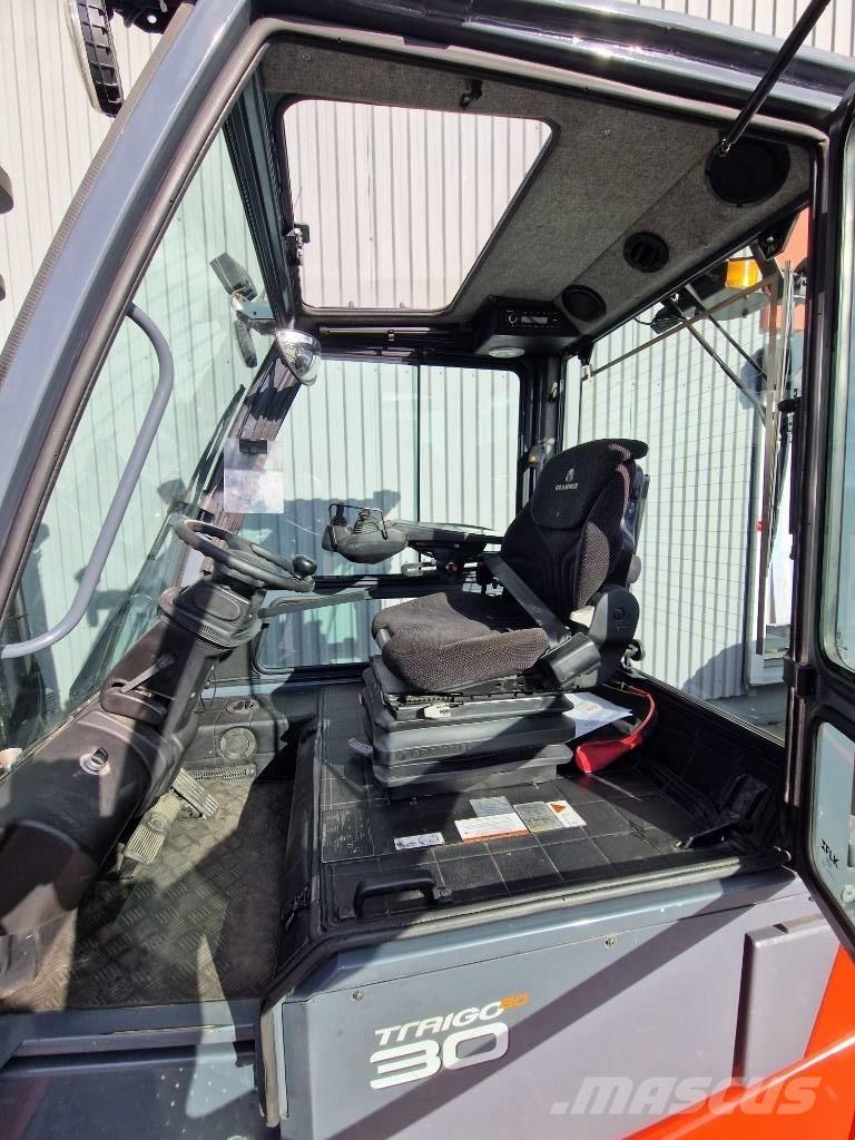 Toyota 8 FBMKT 30 Electric forklift trucks