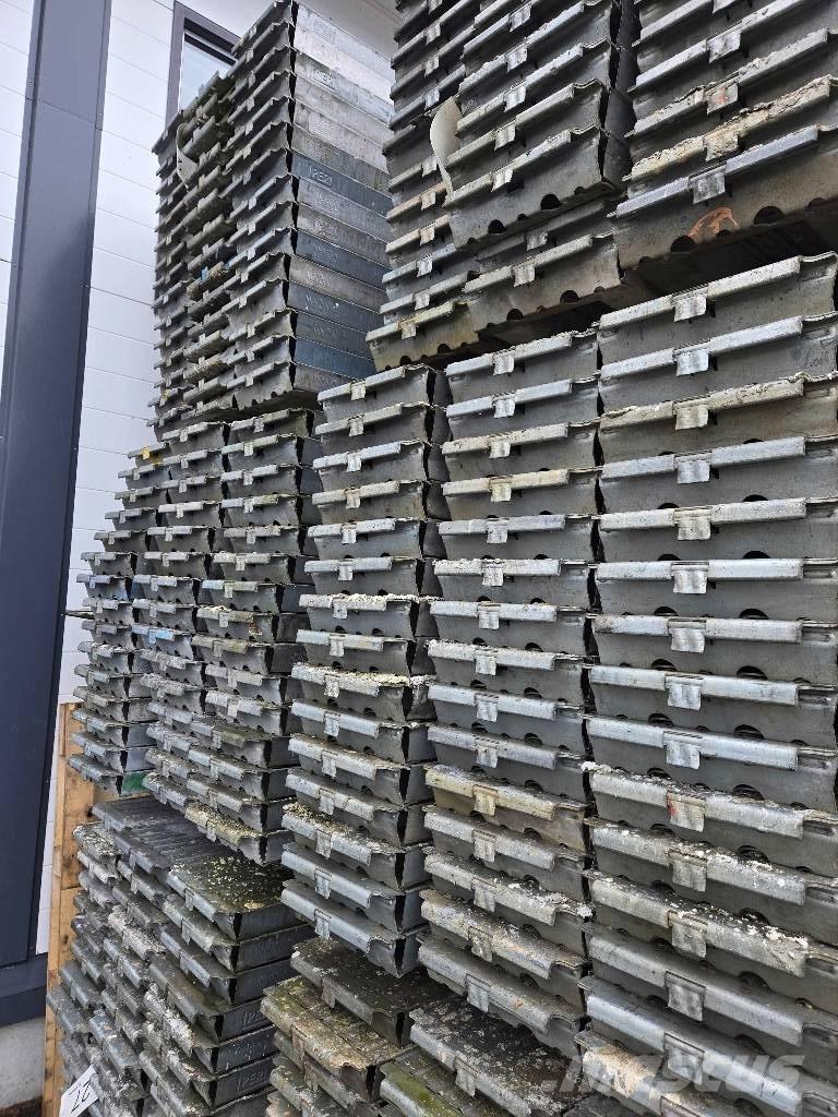 Peri UP T72 Scaffolding equipment