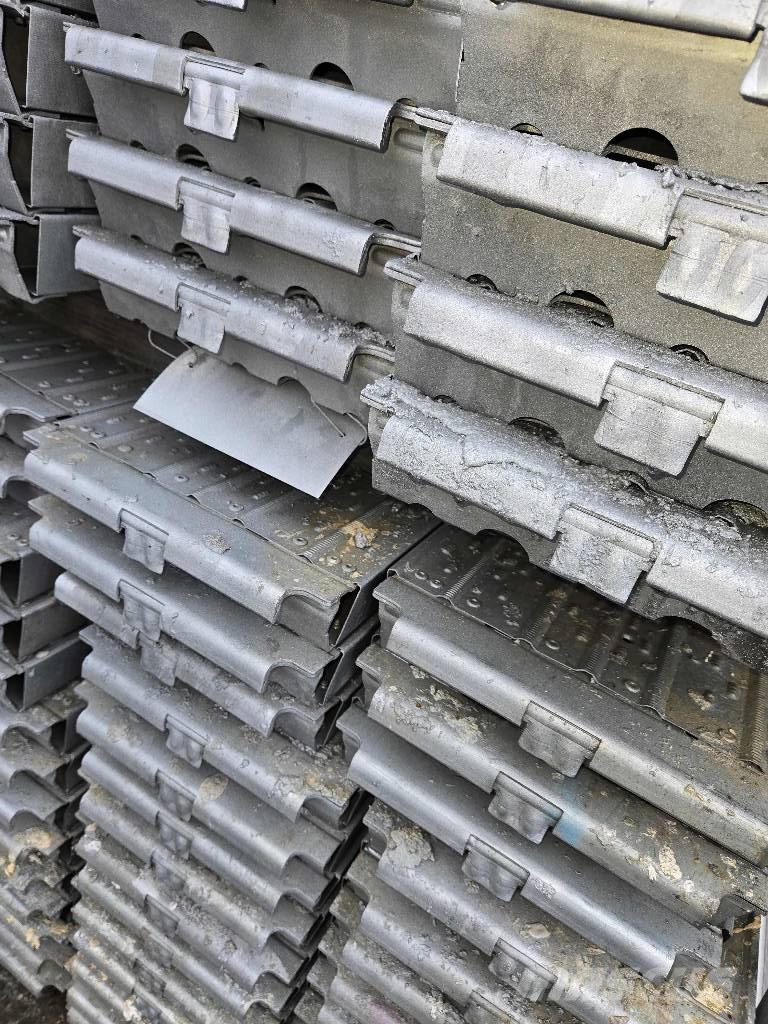 Peri UP T72 Scaffolding equipment