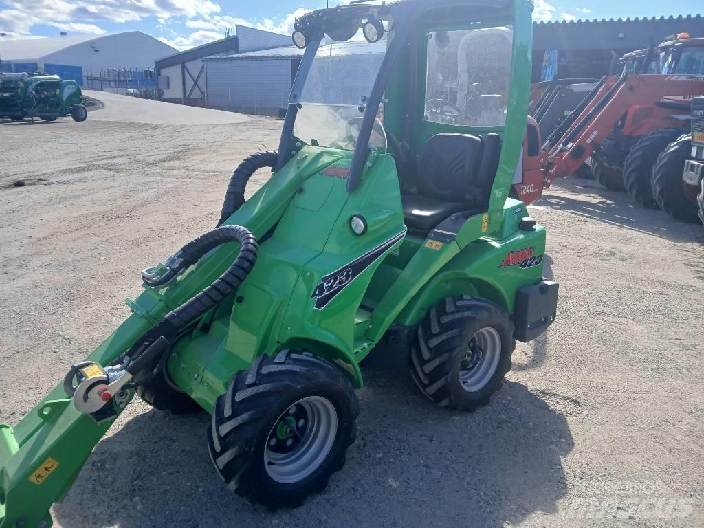 Avant 423 Multi purpose loaders