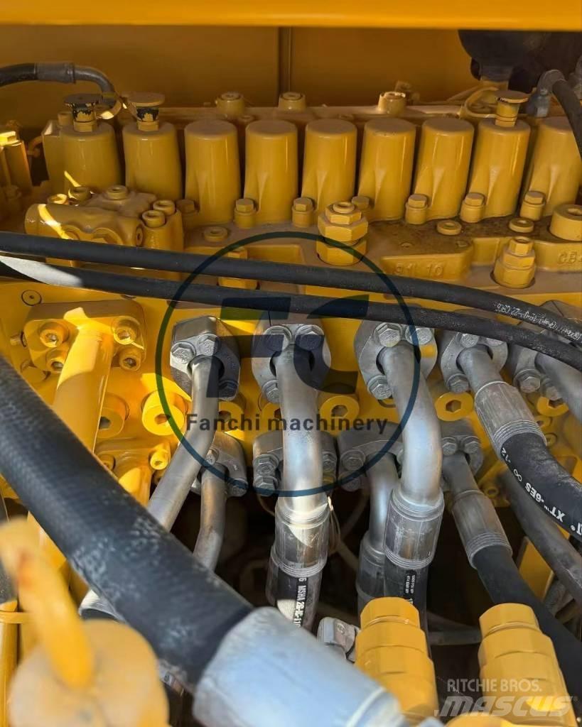 CAT 330 Crawler excavators
