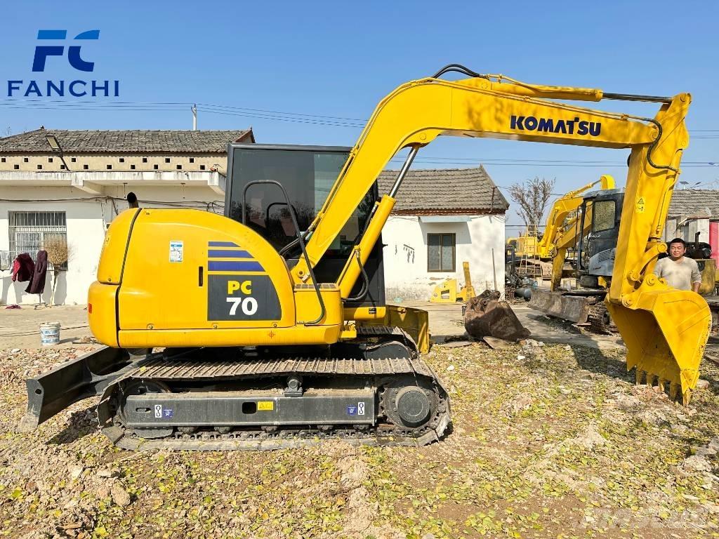 Komatsu PC70-8 Crawler excavators