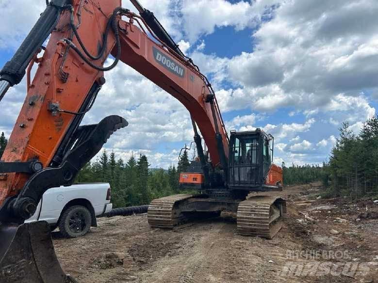 Doosan DX 350 LC Crawler excavators