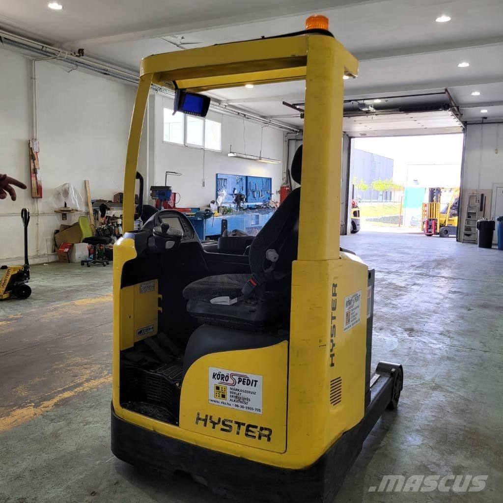 Hyster R 1.6 Reach trucks