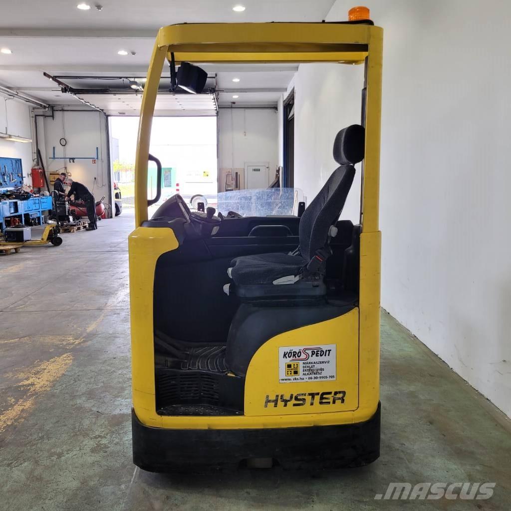 Hyster R 1.6 Reach trucks