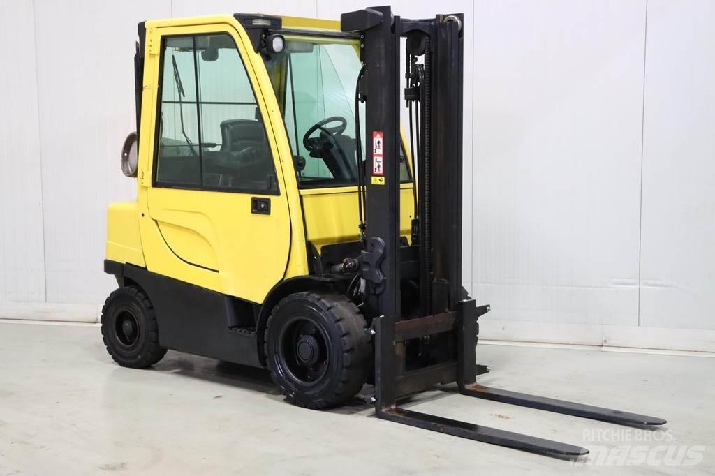 Hyster H2.5FT LPG trucks