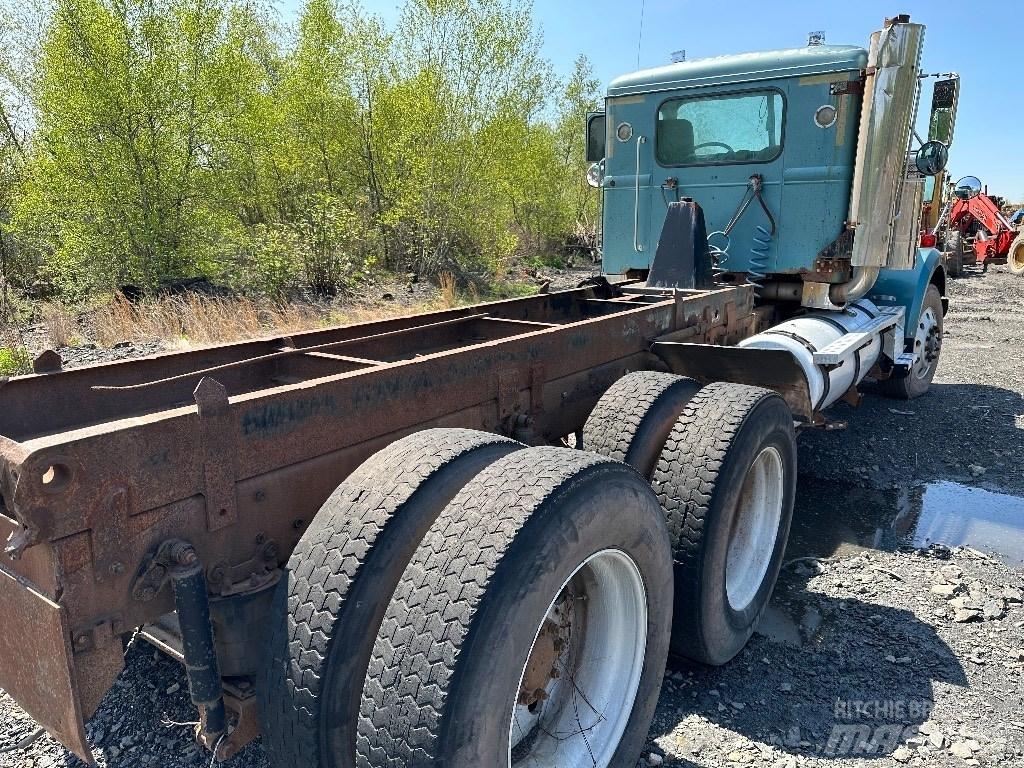 Western Star 4964FX Tractor Units