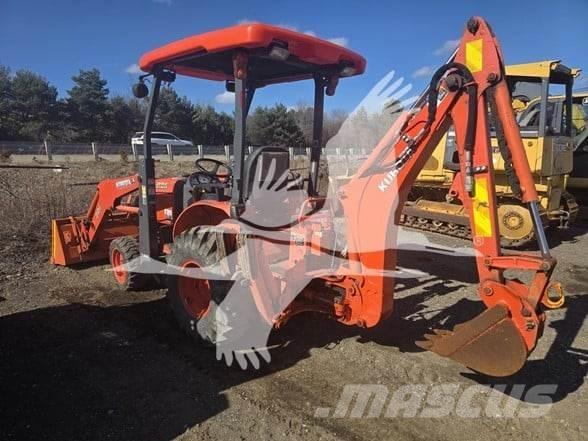 Kubota B26 Backhoe loaders