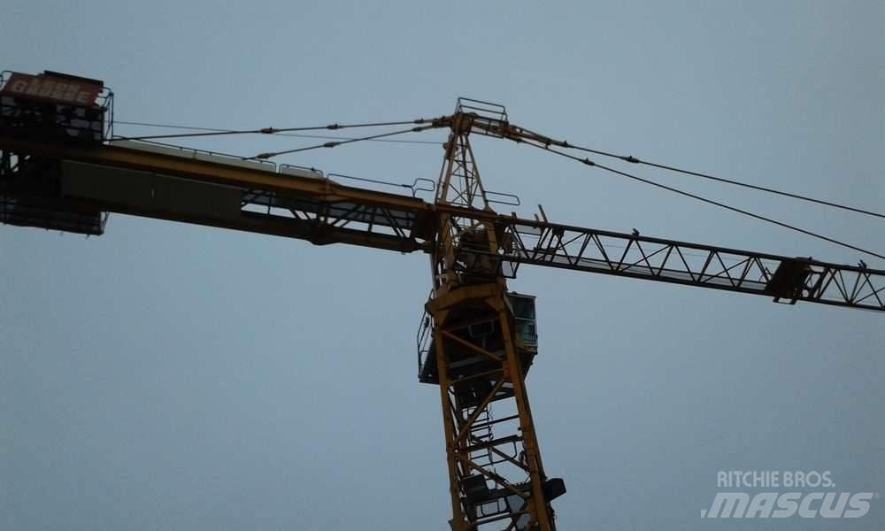 Potain MD 235 J12 Tower cranes