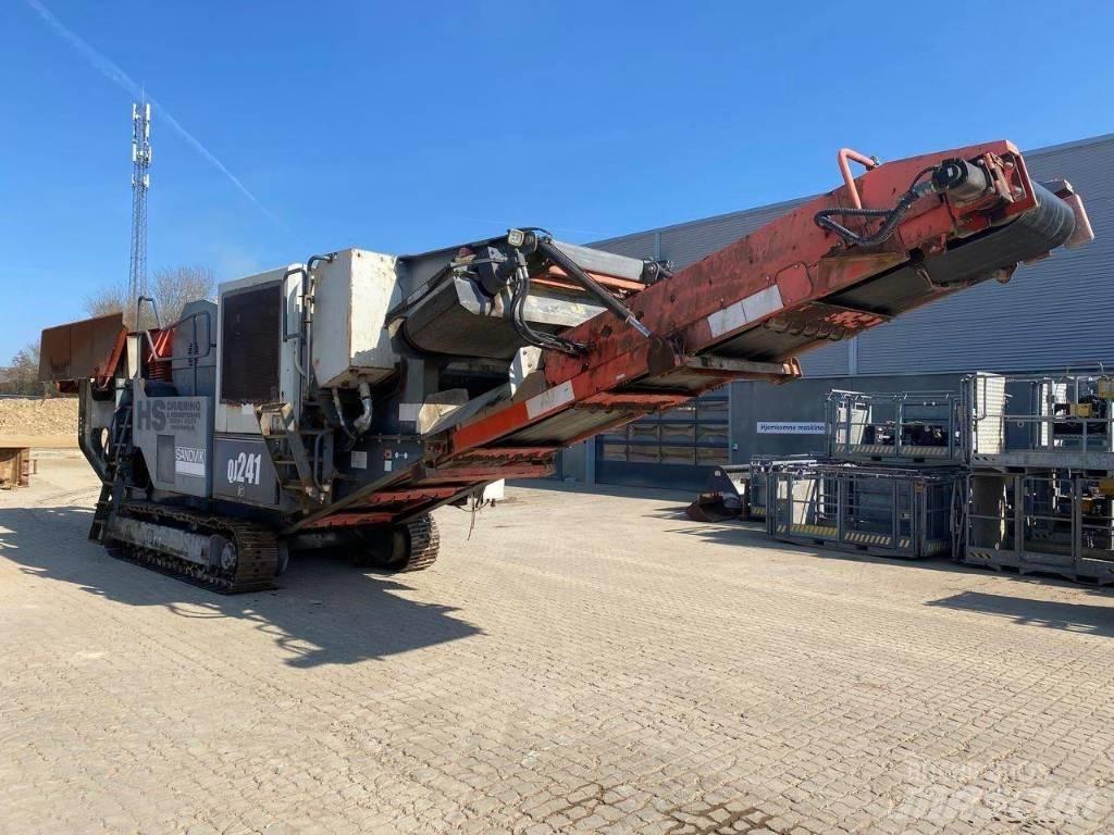 Sandvik QJ 241 Mobile crushers