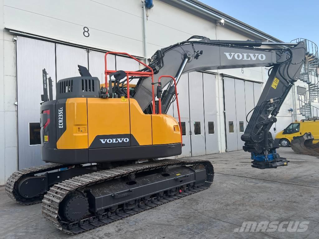 Volvo ECR 235 E Crawler excavators