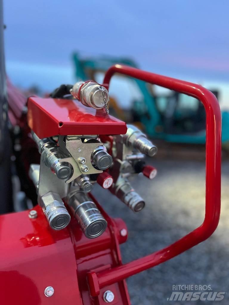 Takeuchi TL12 V2 Skid steer loaders