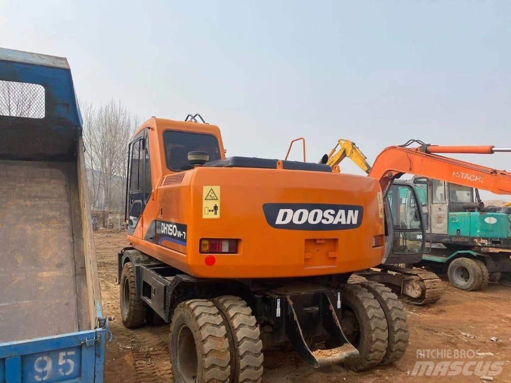 Doosan DH 150W Wheeled excavators
