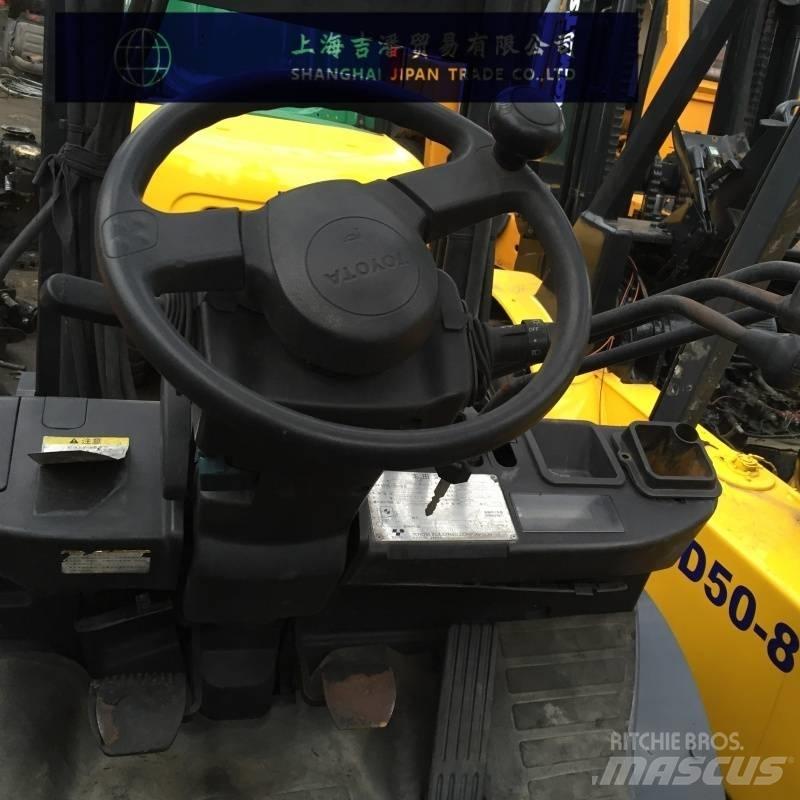 Toyota 8 FD 30 Diesel trucks