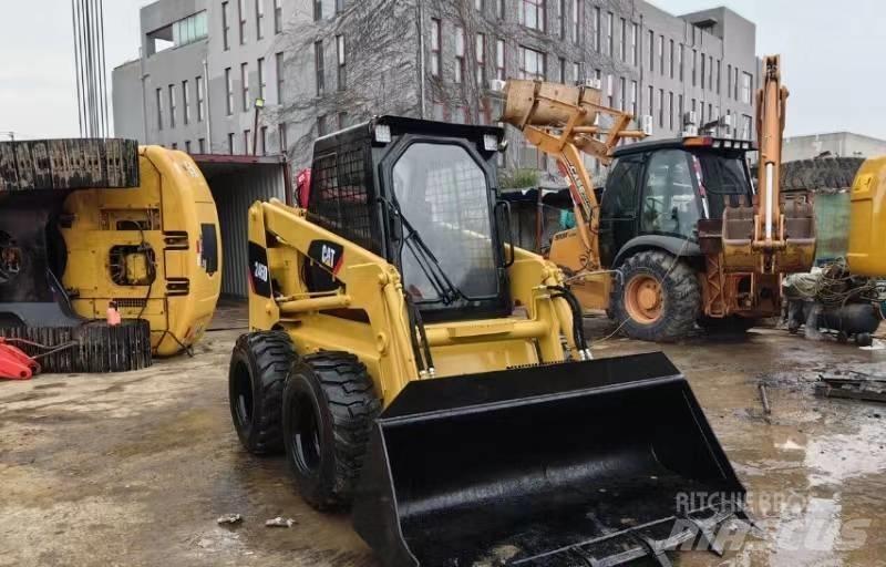 CAT 246 D Skid steer loaders