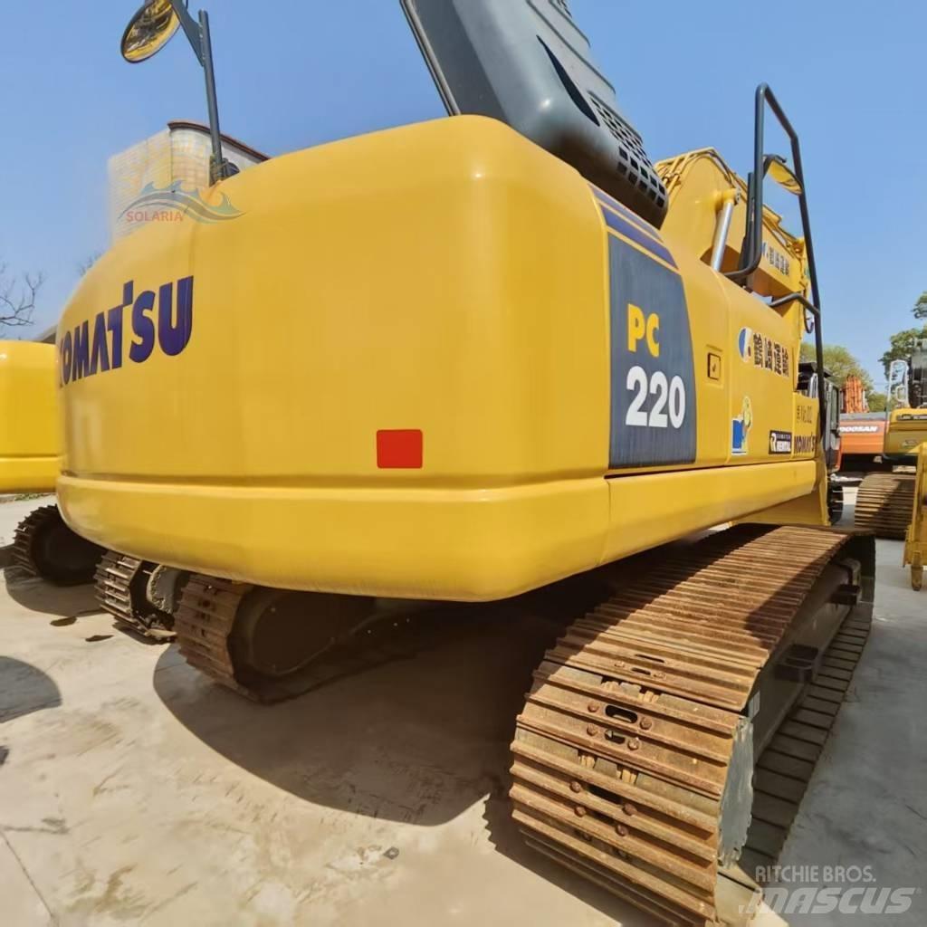 Komatsu PC 220-8 Crawler excavators