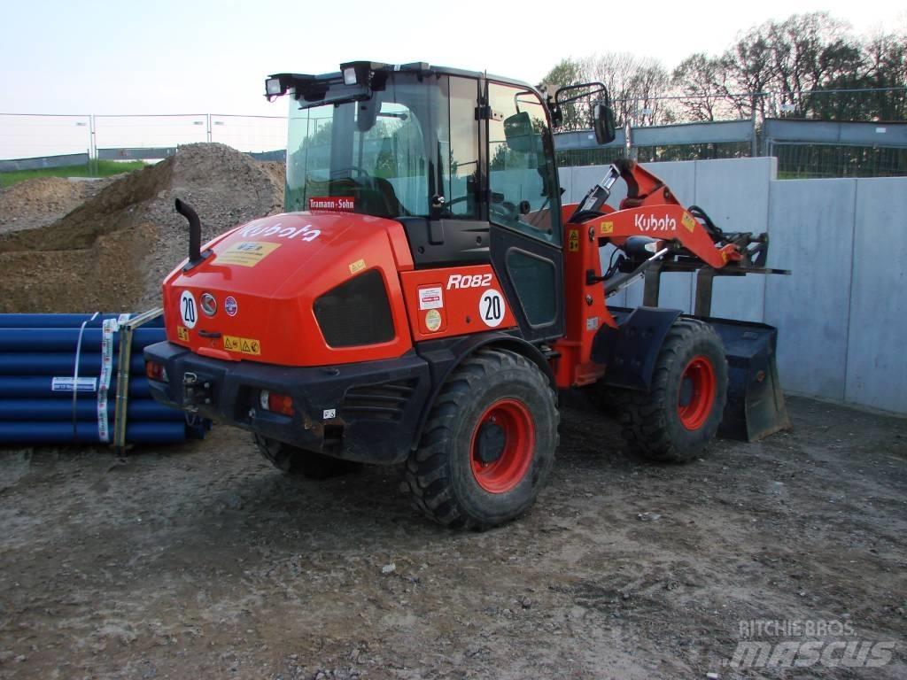 Kubota R 082 Wheel loaders