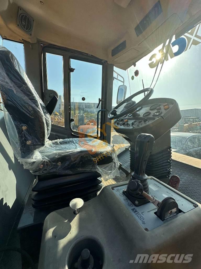 XCMG XS 203 J Single drum rollers