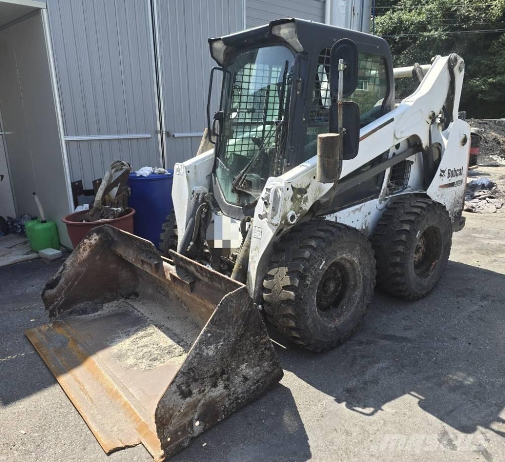 Bobcat S 590 Skid steer loaders