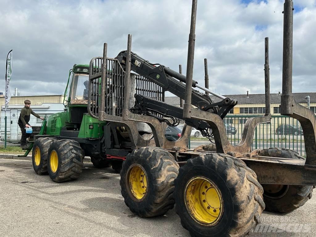 John Deere 1010E Forwarders