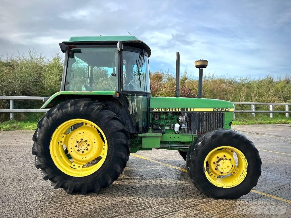 John Deere 2650 Tractors