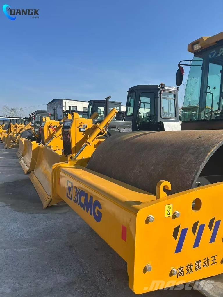 XCMG XS 223 J Single drum rollers