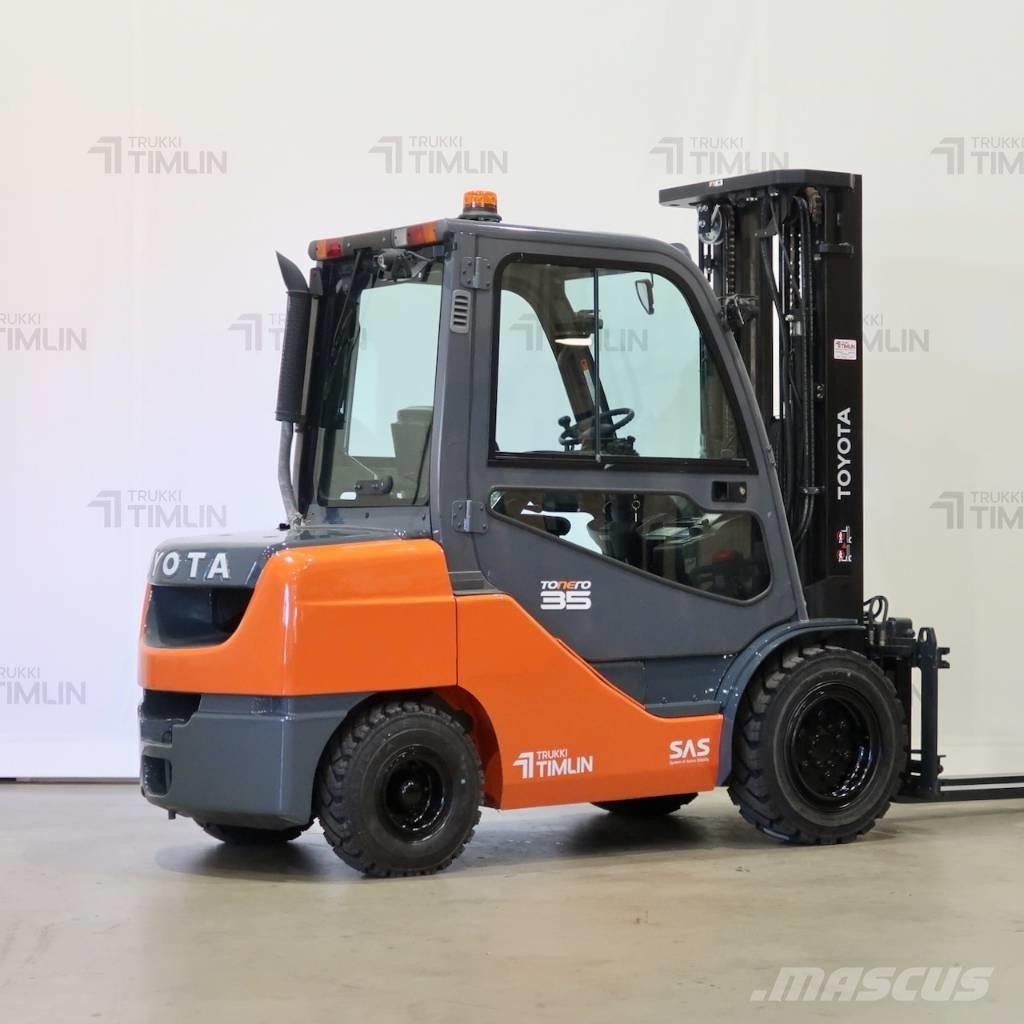 Toyota 02-8FDJF35 Diesel trucks